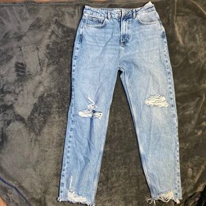Ripped light washed jeans